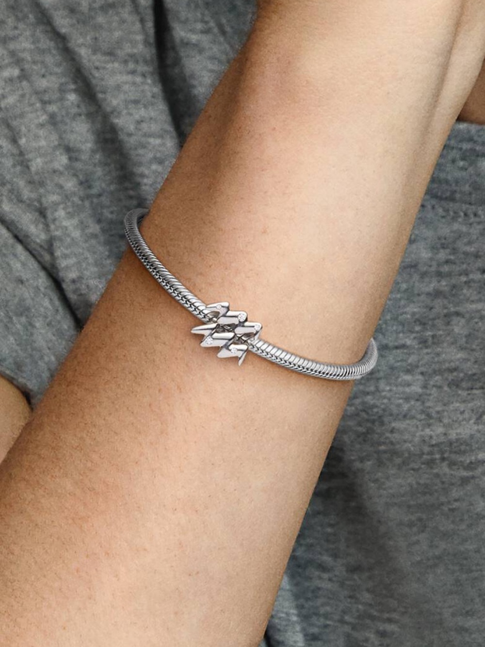 Pandora Sterling Silver Moments Snake Chain Bracelet w/ Aquarius Charm